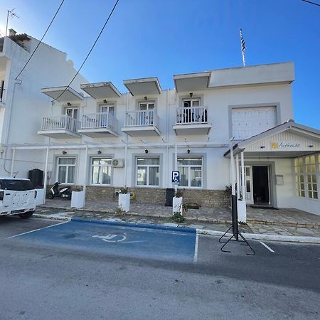 Hotel Anthousa Samos Town Buitenkant foto
